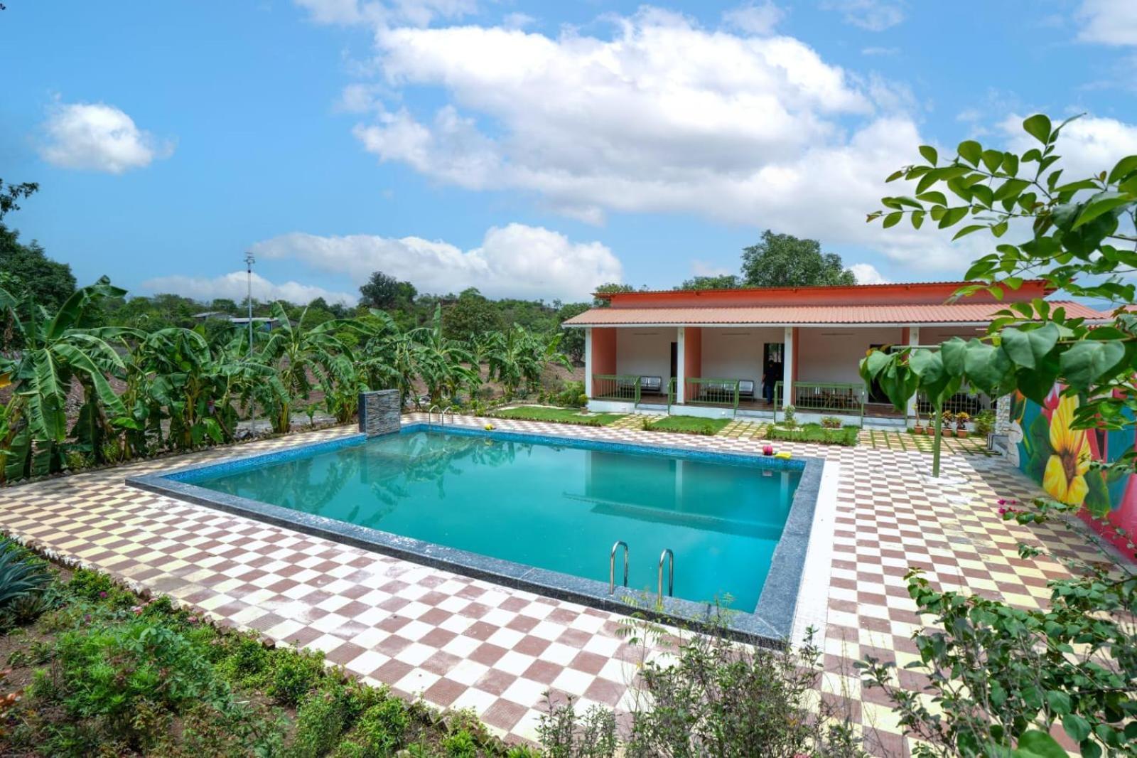 Mahalakshmi Agro Tourism Hotell Poinad Exteriör bild